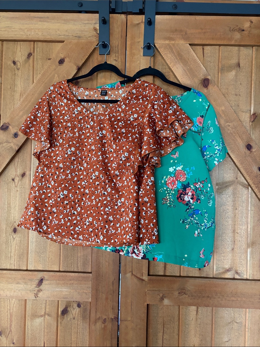 Lily White Teal Floral Short Sleeve Blouse